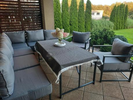 Modułowe narożne meble ogrodowe ze stołem 160 cm i dwoma fotelami Trapeno 6 modułów