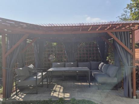 Modułowe narożne meble ogrodowe ze stołem 160 cm i dwoma fotelami Trapeno 6 modułów