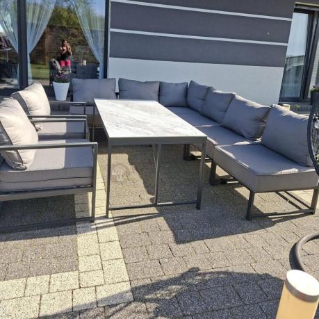 Modułowe narożne meble ogrodowe ze stołem 160 cm i dwoma fotelami Trapeno 6 modułów