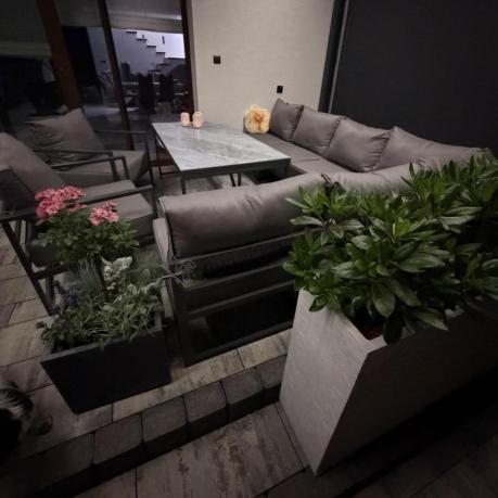 Modułowe narożne meble ogrodowe ze stołem 160 cm i dwoma fotelami Trapeno 6 modułów