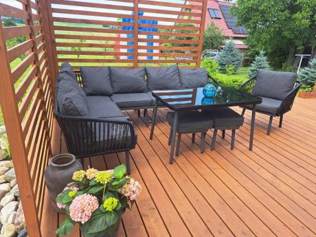 Modułowy narożnik na taras z fotelem i stołem 120cm Postigo Corner XL Dark Grey