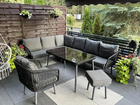 Modułowy narożnik na taras z fotelem i stołem 120cm Postigo Corner XL Dark Grey