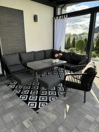 Modułowy narożnik na taras z fotelem i stołem 120cm Postigo Corner XL Dark Grey