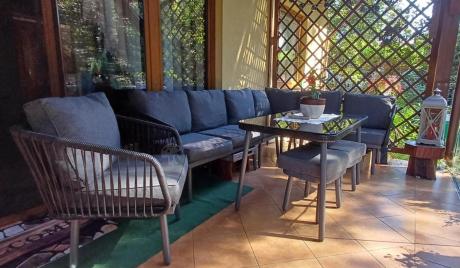 Modułowy narożnik na taras z fotelem i stołem 120cm Postigo Corner XL Dark Grey