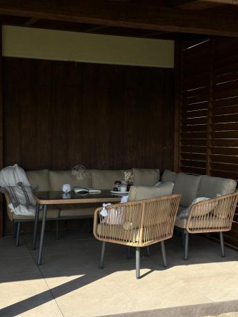 Modułowy narożnik na taras z fotelem i stołem 120cm Postigo Corner XL Nature