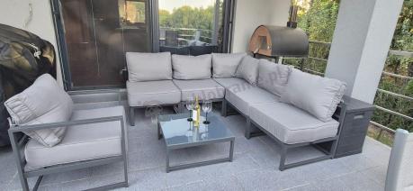 Narożne meble ogrodowe modułowe ze stolikiem i fotelem Trapeno 5 modułów