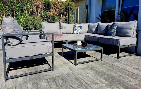Narożne meble ogrodowe modułowe ze stolikiem i fotelem Trapeno 5 modułów