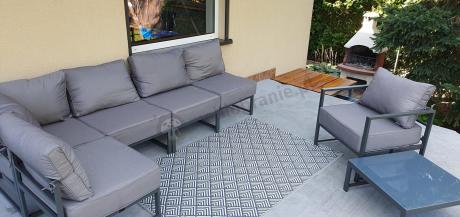 Narożne meble ogrodowe modułowe ze stolikiem i fotelem Trapeno 5 modułów