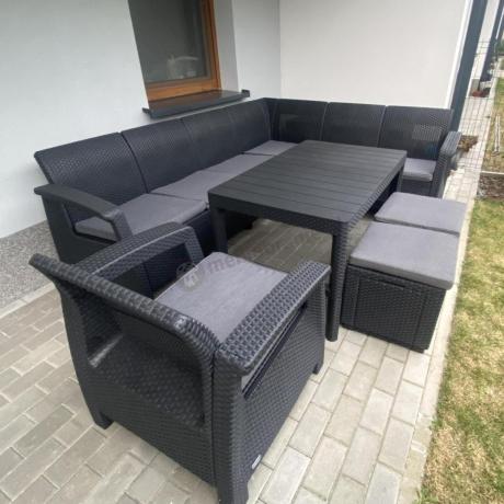 Narożnik do ogrodu Relly VII grafit ze stołem podnoszonym i fotelem + pufy