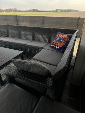 Narożnik do ogrodu Relly VII grafit ze stołem podnoszonym i fotelem + pufy
