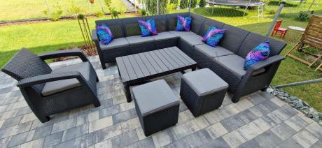 Narożnik do ogrodu Relly VII grafit ze stołem podnoszonym i fotelem + pufy