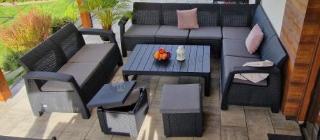 Narożnik do ogrodu Relly VII grafit ze stołem podnoszonym i fotelem + pufy