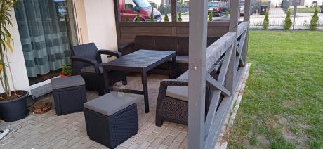 Narożnik do ogrodu Relly VII grafit ze stołem podnoszonym i fotelem + pufy