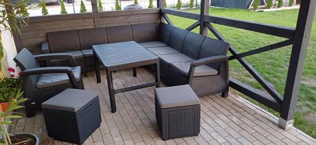 Narożnik do ogrodu Relly VII grafit ze stołem podnoszonym i fotelem + pufy