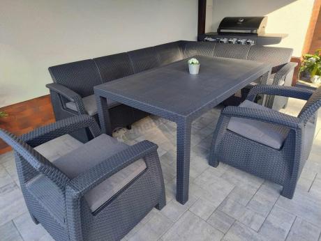 Narożnik na taras Rellme VI ze stołem obiadowym i 2 fotelami grafit
