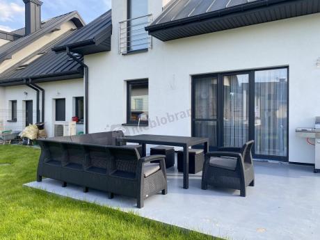 Narożnik na taras Rellme VII grafit ze stołem obiadowym i fotelem + pufy