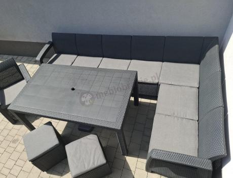 Narożnik na taras Rellme VII grafit ze stołem obiadowym i fotelem + pufy