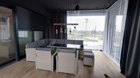 Narożnik na taras z wysokim stołem i fotelami Cofete Light Grey Plus