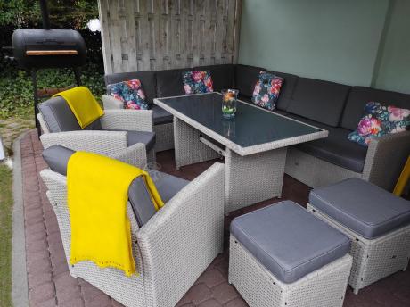 Narożnik na taras z wysokim stołem i fotelami Cofete Light Grey Plus