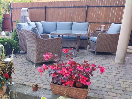 Narożnik ogrodowy technorattan 207x207cm z wysokim stołem Novici - Brown