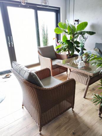 Narożnik ogrodowy technorattan 207x207cm z wysokim stołem Novici - Brown