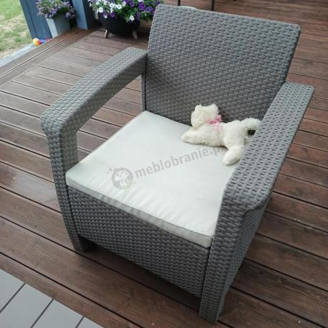 Narożnik ogrodowy z podnoszonym stołem Relly z dwoma fotelami cappuccino