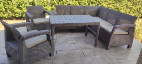 Narożnik ogrodowy z podnoszonym stołem Relly z dwoma fotelami cappuccino