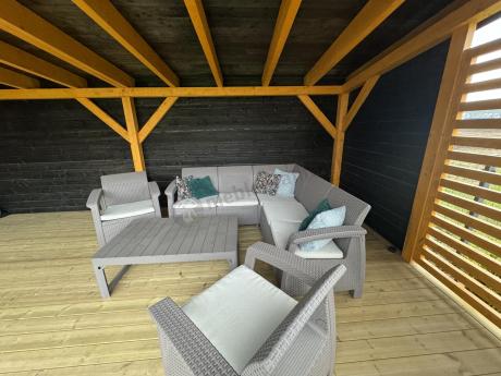 Narożnik ogrodowy z podnoszonym stołem Relly z dwoma fotelami cappuccino