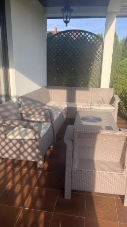 Narożnik ogrodowy z podnoszonym stołem Relly z dwoma fotelami cappuccino