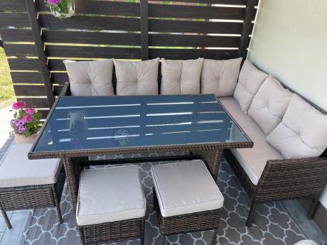 Narożnik ogrodowy z wysokim stołem 120cm i 3 pufami Torino Corner Carmel