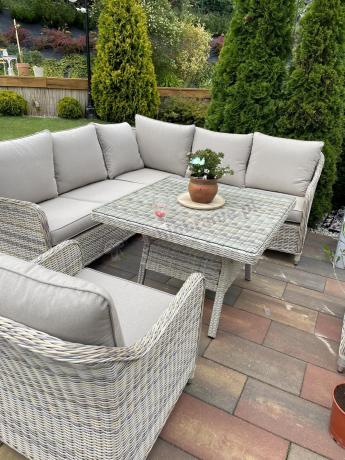 Narożnik tarasowy 207x207cm ze stołem obiadowym 95x95cm i fotelami Novici - Beige