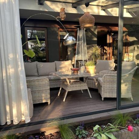 Narożnik tarasowy 207x207cm ze stołem obiadowym 95x95cm i fotelami Novici - Beige