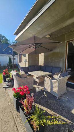 Narożnik tarasowy 207x207cm ze stołem obiadowym 95x95cm i fotelami Novici - Creme