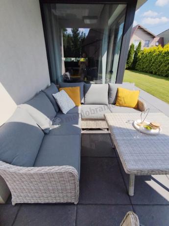 Narożnik tarasowy 207x207cm ze stołem obiadowym 95x95cm i fotelami Novici - Creme