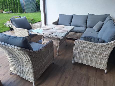 Narożnik tarasowy 207x207cm ze stołem obiadowym 95x95cm i fotelami Novici - Creme