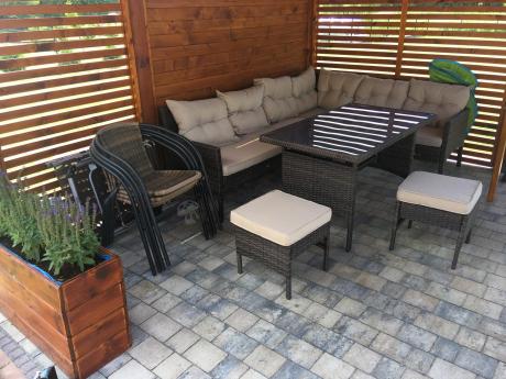 Narożnik technorattan 8 miejsc ze stołem obiadowym Perata Corner Brown