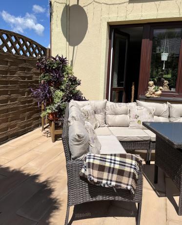 Narożnik technorattan 8 miejsc ze stołem obiadowym Perata Corner Brown