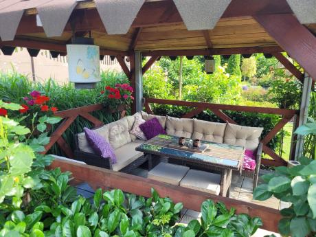 Narożnik technorattan 8 miejsc ze stołem obiadowym Perata Corner Brown