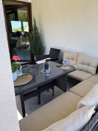 Narożnik technorattan 8 miejsc ze stołem obiadowym Perata Corner Brown