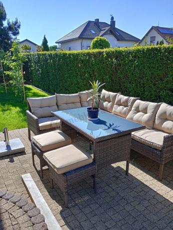 Narożnik technorattan 8 miejsc ze stołem obiadowym Perata Corner Brown