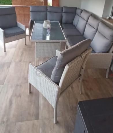 Narożnik technorattan ze stołem 120x70cm, dwoma fotelami i pufami Lirata Corner Light Grey