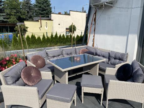 Narożnik technorattan ze stołem 120x70cm i fotelami Perata Corner Plus Light Grey