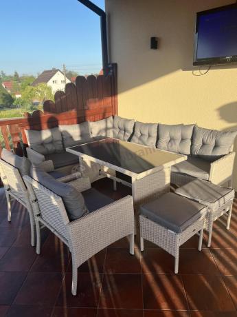 Narożnik technorattan ze stołem 120x70cm i fotelami Perata Corner Plus Light Grey
