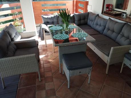 Narożnik technorattan ze stołem 120x70cm i fotelami Perata Corner Plus Light Grey