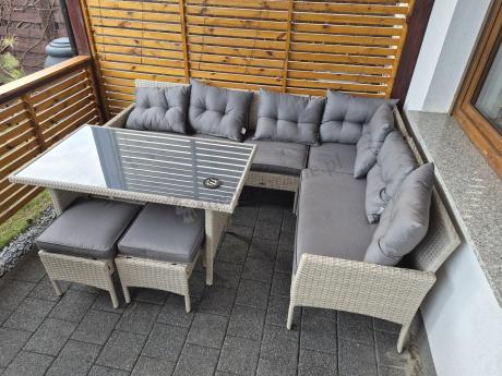 Narożnik technorattan ze stołem 120x70cm i pufami Perata Corner Light Grey