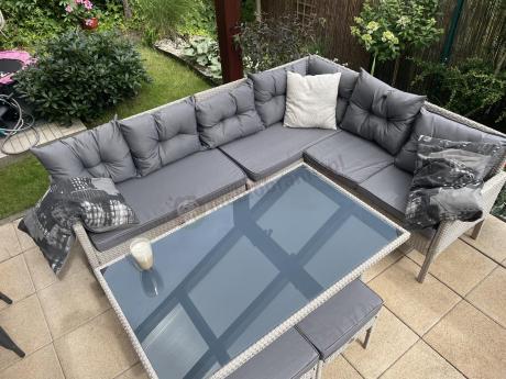 Narożnik technorattan ze stołem 120x70cm i pufami Perata Corner Light Grey