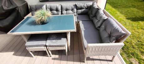 Narożnik technorattan ze stołem 120x70cm i pufami Perata Corner Light Grey