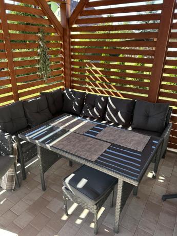 Narożnik z technorattanu 190x140cm z wysokim stołem i 3 pufami Torino Corner Anthracite