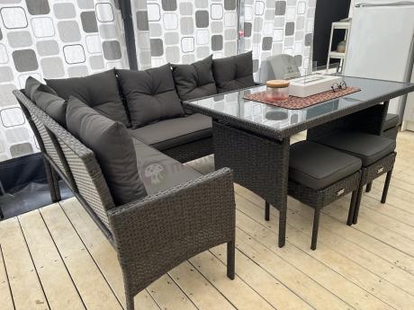 Narożnik z technorattanu 190x140cm z wysokim stołem i 3 pufami Torino Corner Anthracite