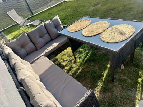 Narożnik z technorattanu 190x140cm z wysokim stołem i 3 pufami Torino Corner Anthracite